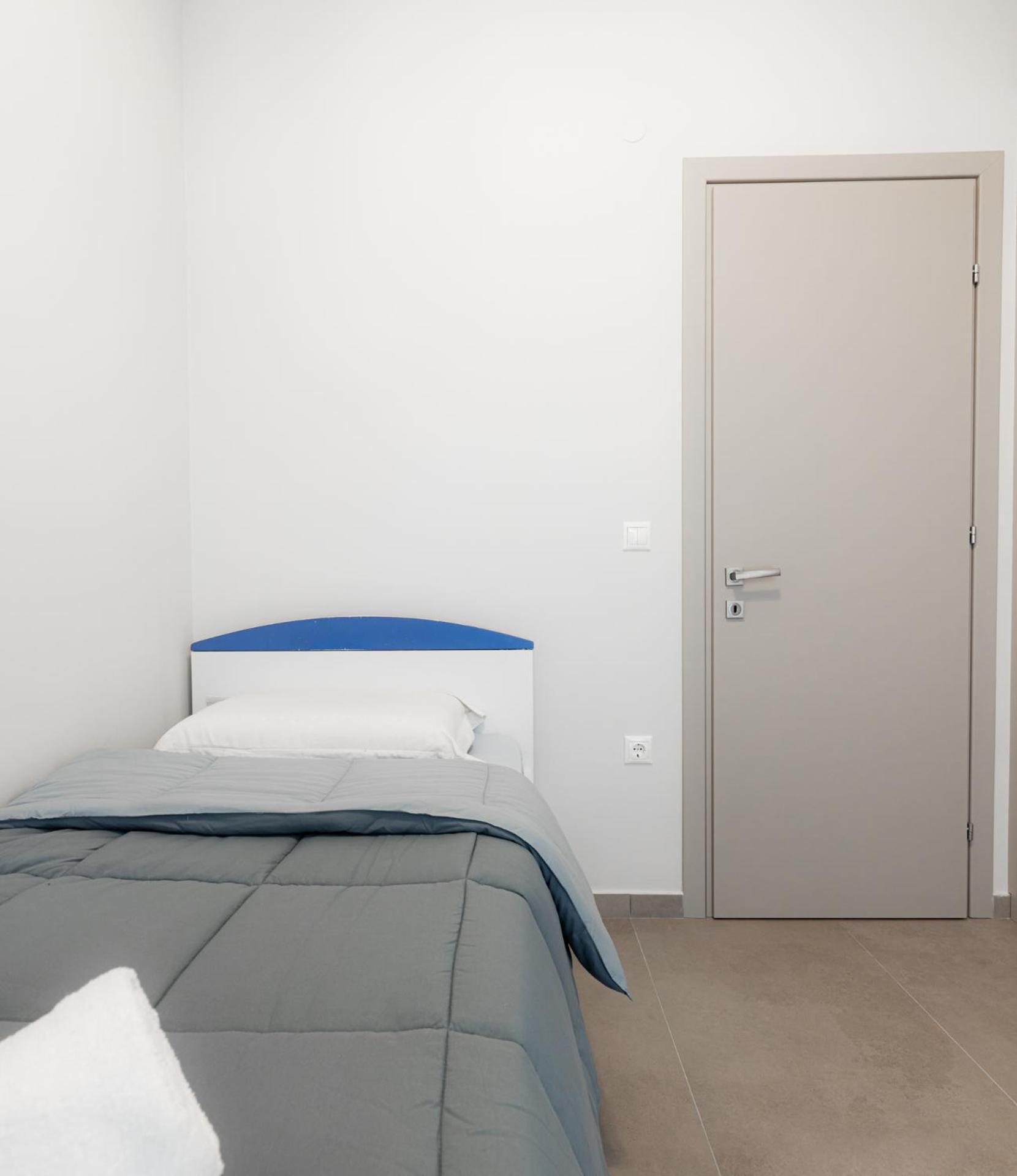 Cozy Apartment In Kalamaria, Salonicco Esterno foto