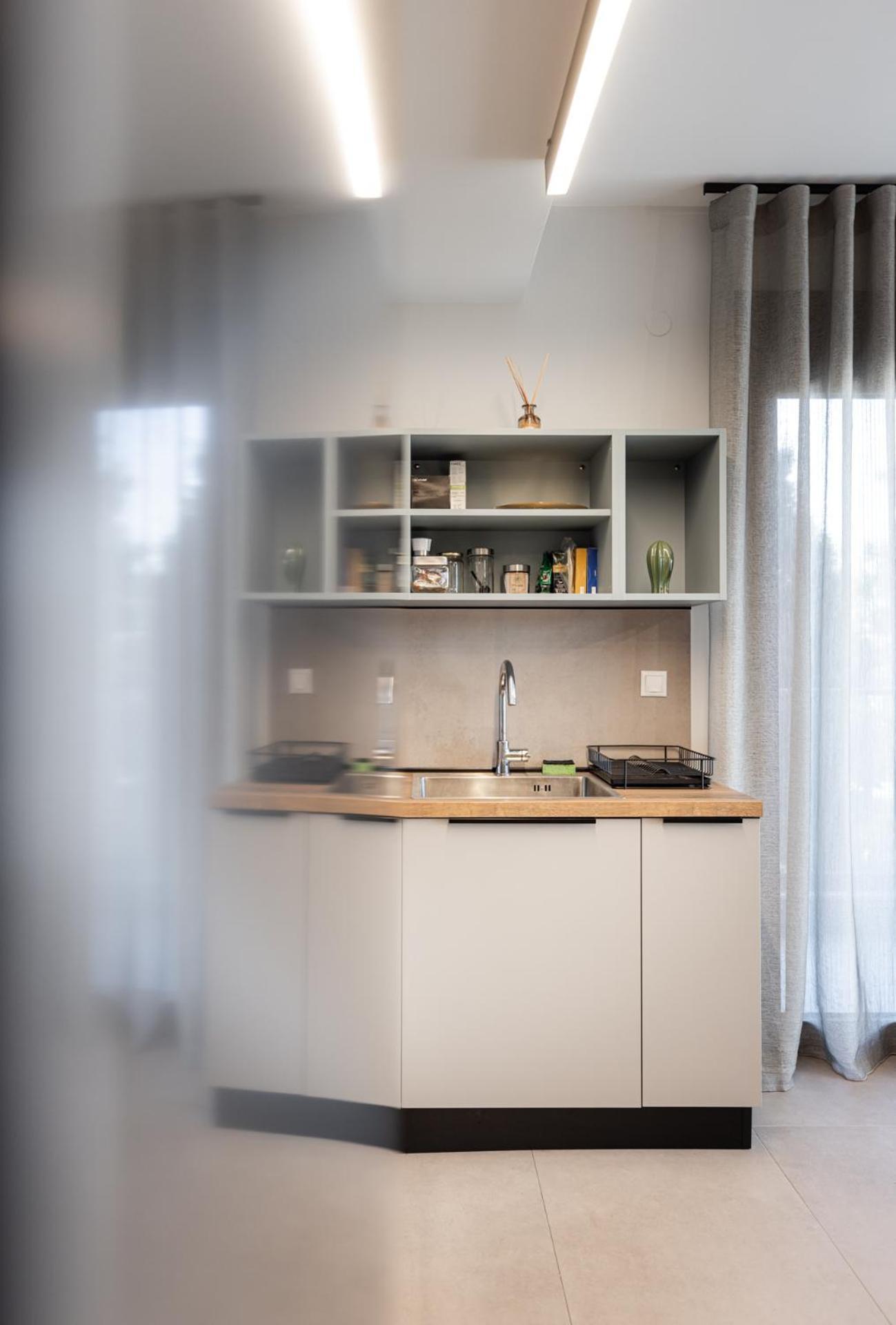 Cozy Apartment In Kalamaria, Salonicco Esterno foto