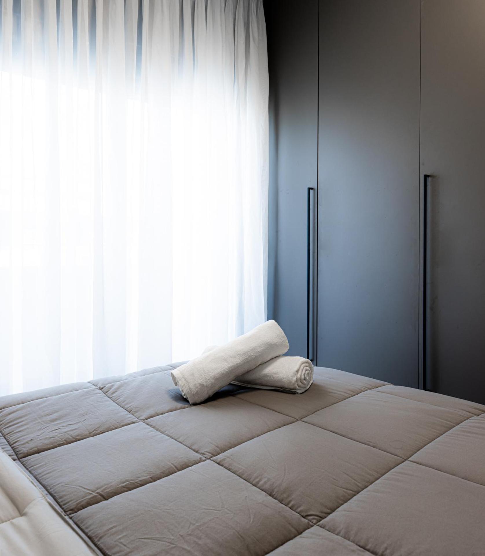 Cozy Apartment In Kalamaria, Salonicco Esterno foto