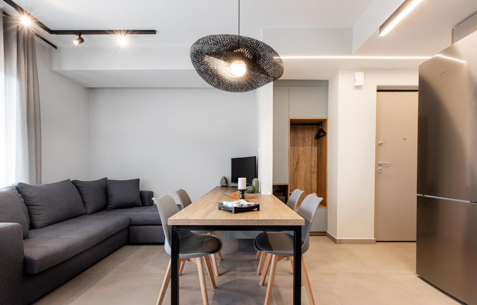 Cozy Apartment In Kalamaria, Salonicco Esterno foto